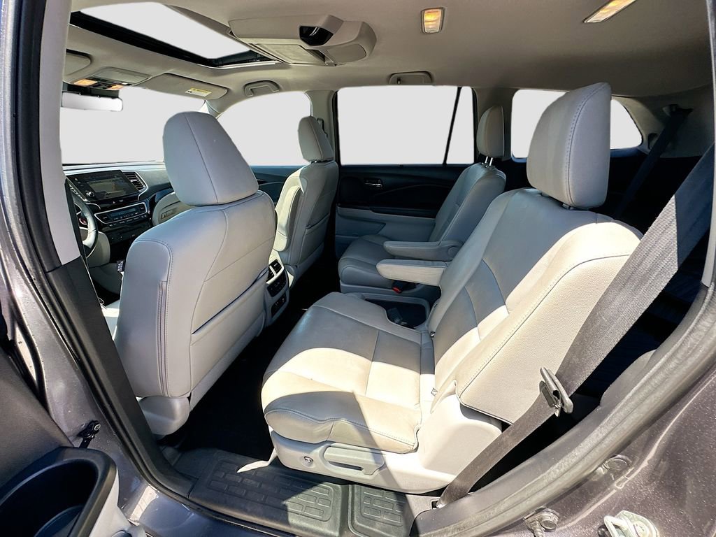 Used 2019 Honda Pilot Touring image 26