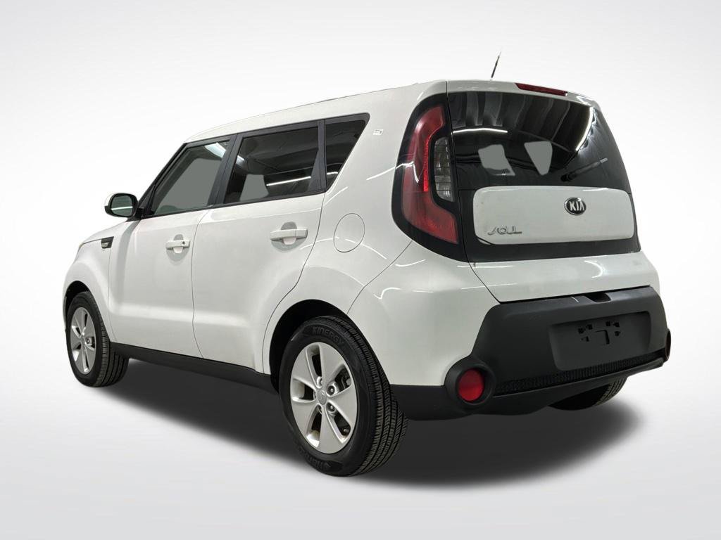Used 2014 Kia Soul FWD image 2