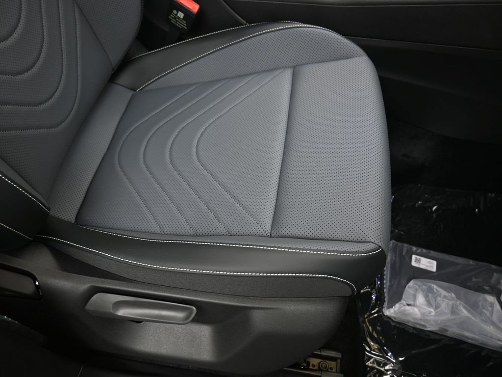 New 2026 Volkswagen Tiguan SE R-Line image 12