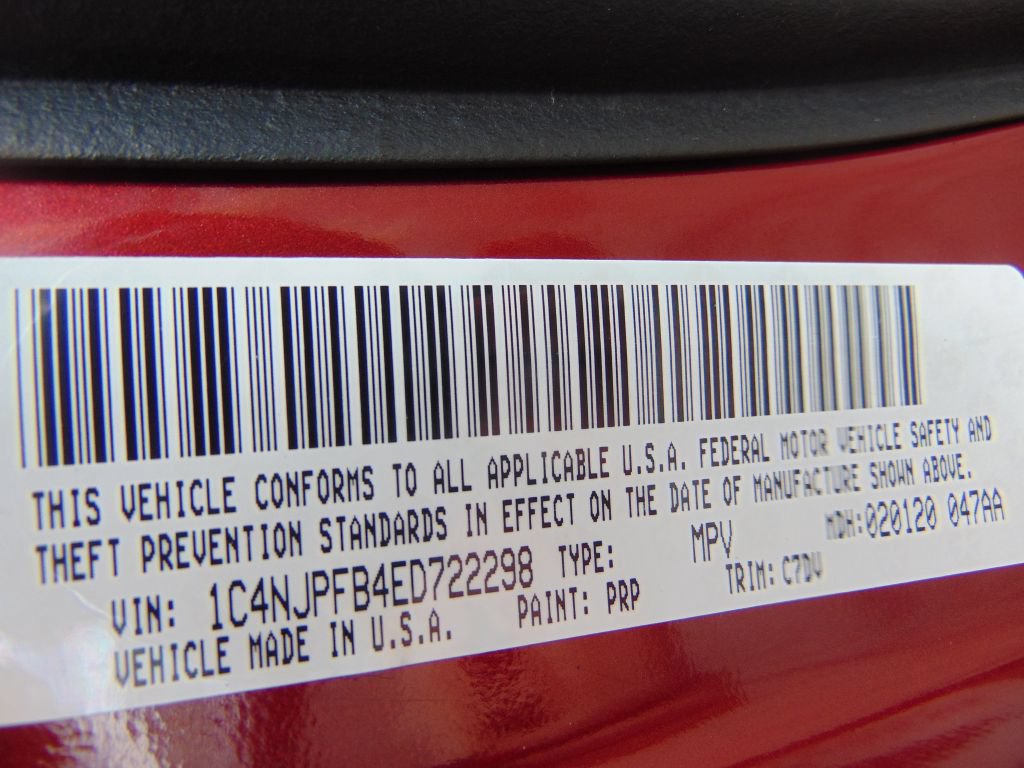 Used 2014 Jeep Patriot Latitude FWD image 30