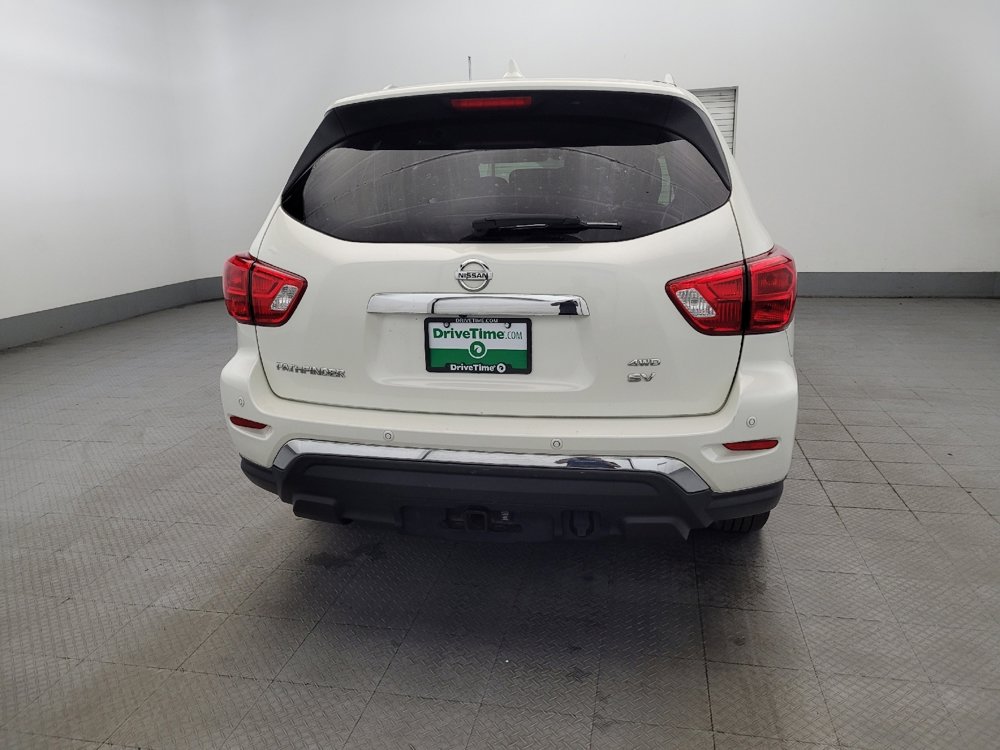 Used 2019 Nissan Pathfinder SV w/ SV Tech Package image 7