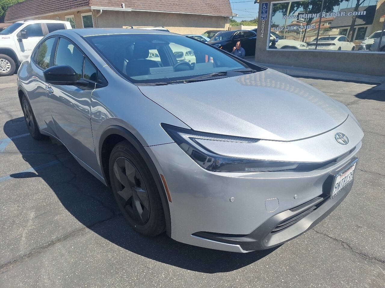 Used 2024 Toyota Prius LE image 6