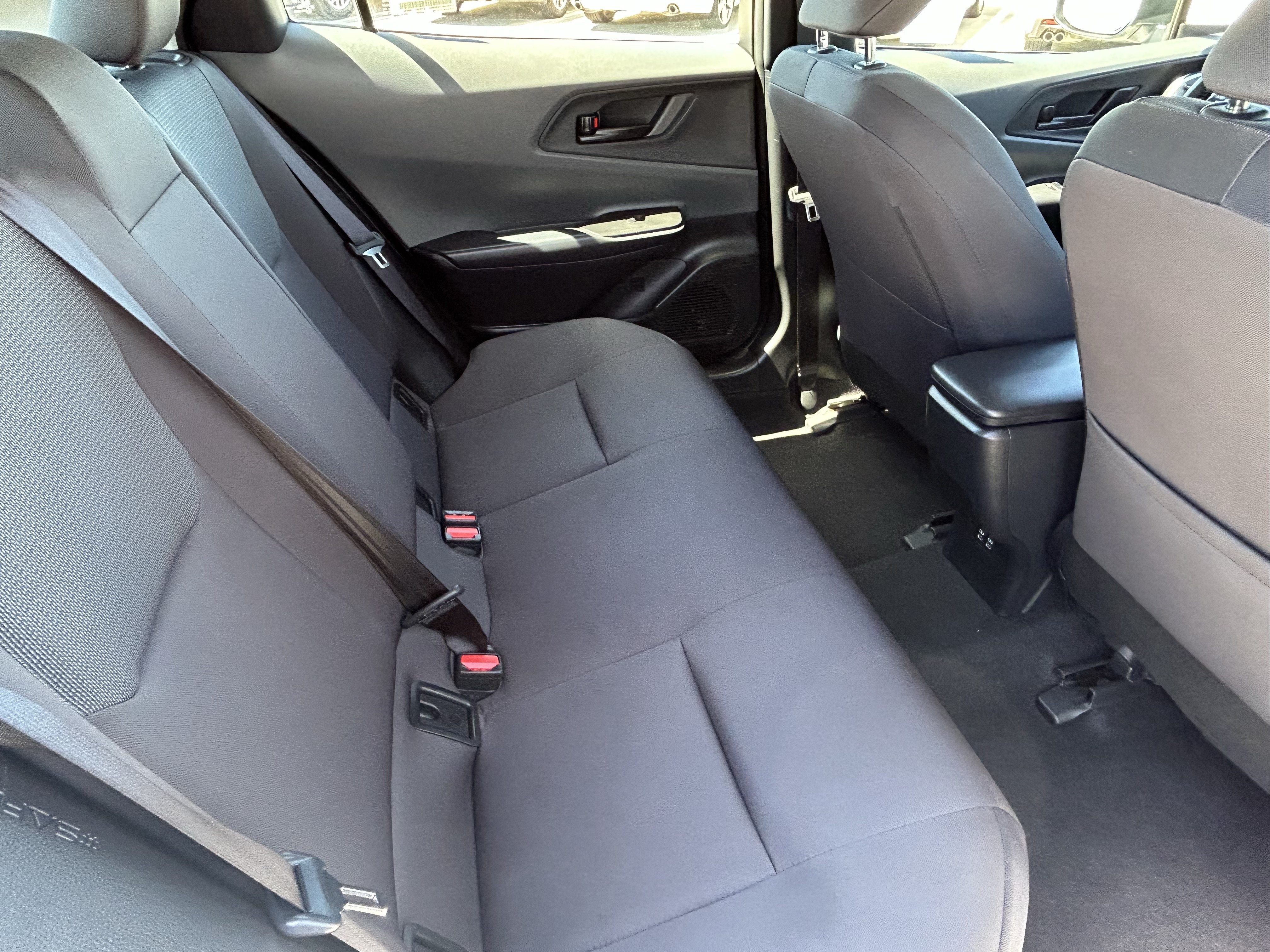 Certified 2025 Toyota Prius LE AWD/4WD image 12