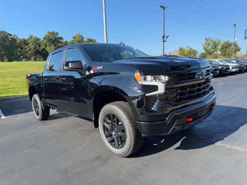 New 2026 Chevrolet Silverado 1500 LT Trail Boss w/ Convenience Package II image 2