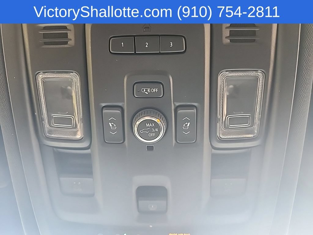 Used 2022 Chevrolet Suburban LT w/ LT Signature Plus Package AWD/4WD image 45