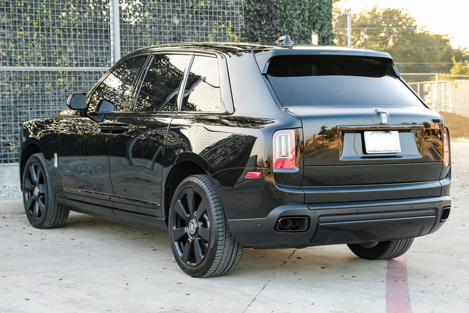 Used 2021 Rolls-Royce Cullinan image 9