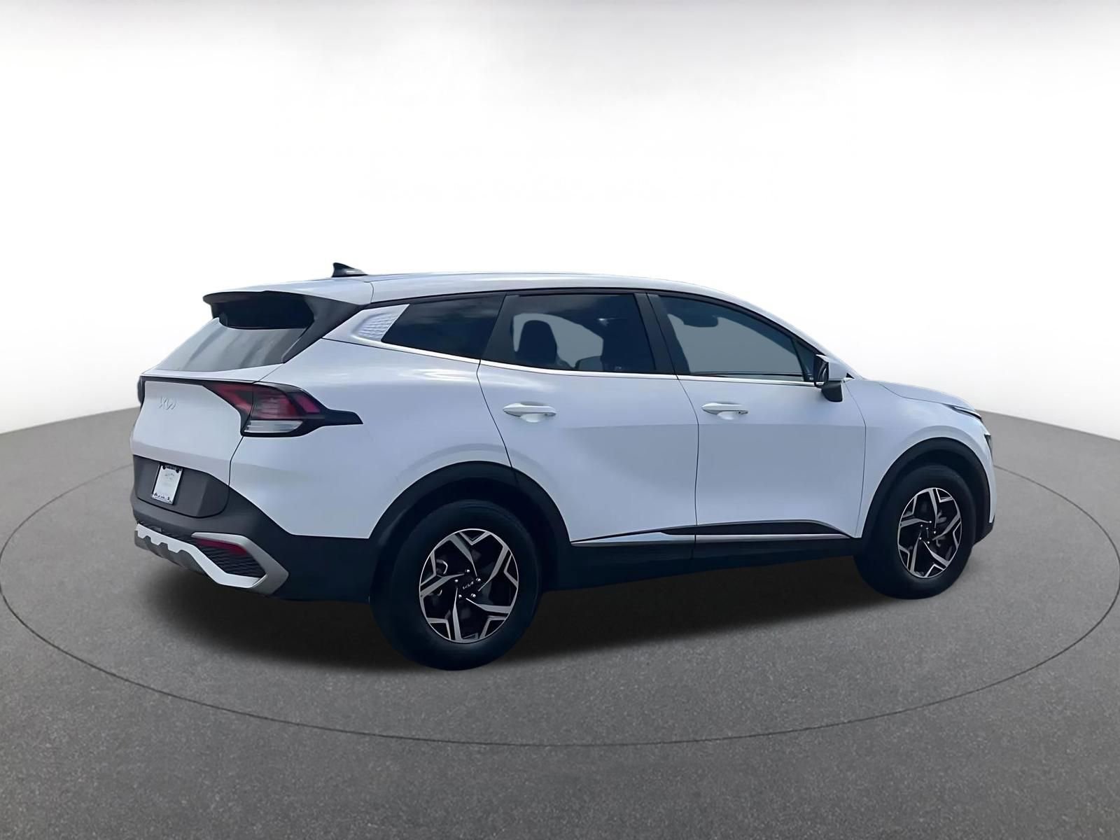 Used 2025 Kia Sportage LX FWD image 15