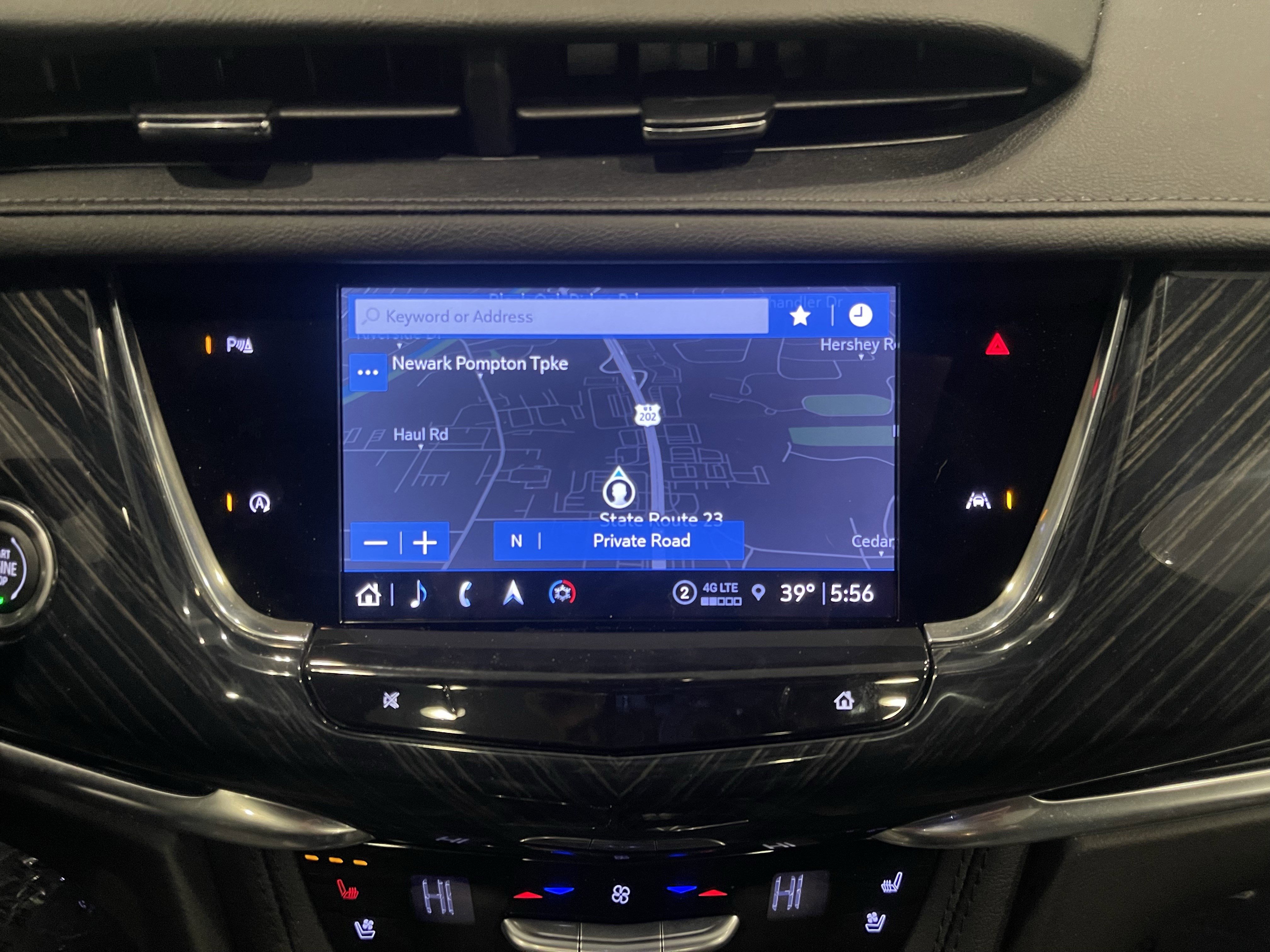 Used 2023 Cadillac XT6 Premium Luxury image 22