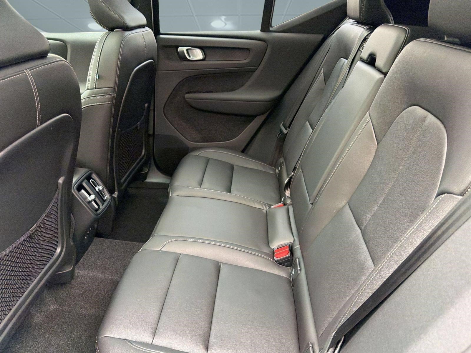 New 2026 Volvo XC40 B5 Plus w/ Climate Package AWD/4WD image 22