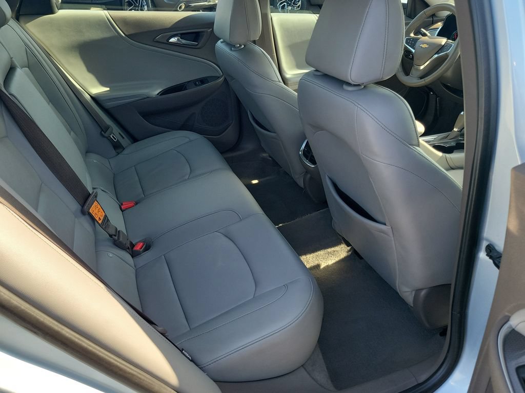 Used 2017 Chevrolet Malibu Hybrid w/ Leather Package FWD image 19
