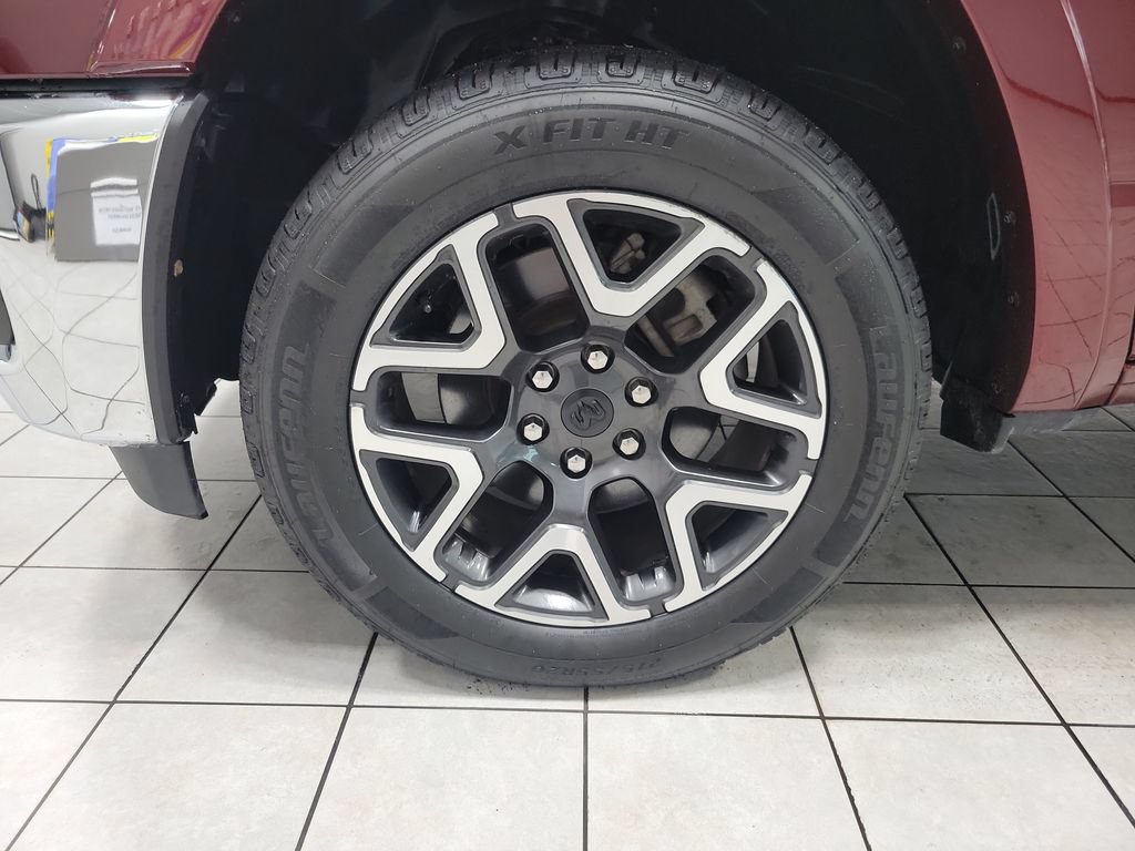 Used 2025 RAM 1500 Laramie AWD/4WD image 52