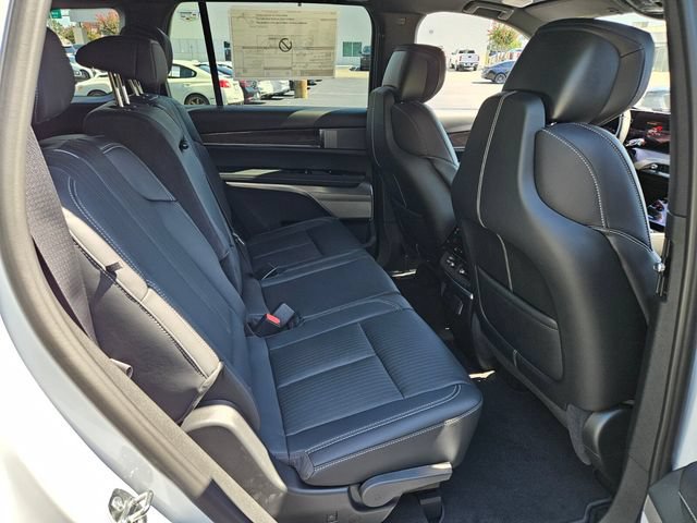 New 2027 Cadillac Vistiq Sport AWD/4WD image 19