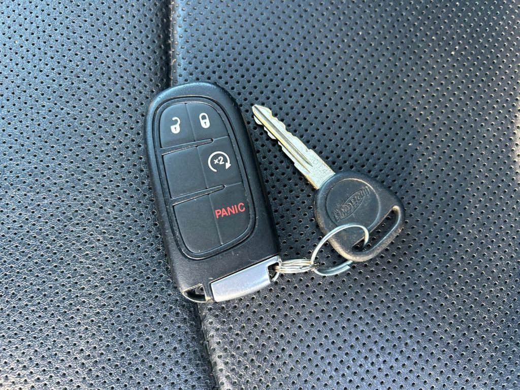 Used 2017 RAM 3500 Laramie AWD/4WD image 33