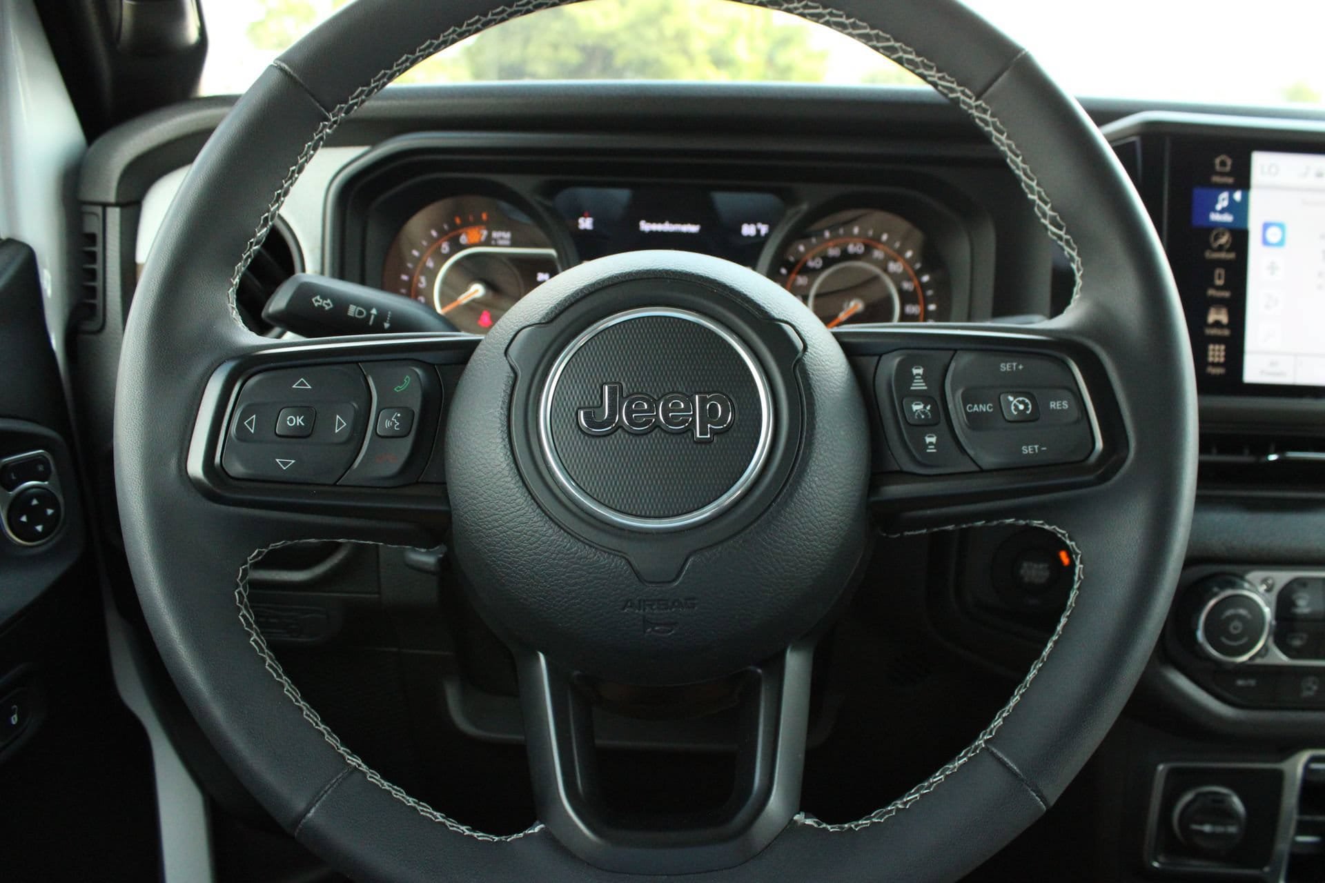 Used 2025 Jeep Wrangler Unlimited Sport AWD/4WD image 26
