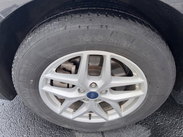 Used 2021 Ford Edge SE image 30