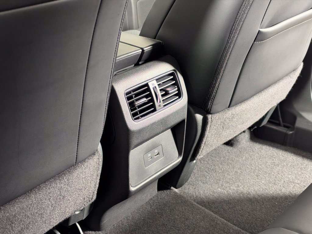 Certified 2023 Nissan Rogue SV w/ SV Premium B Package FWD image 30