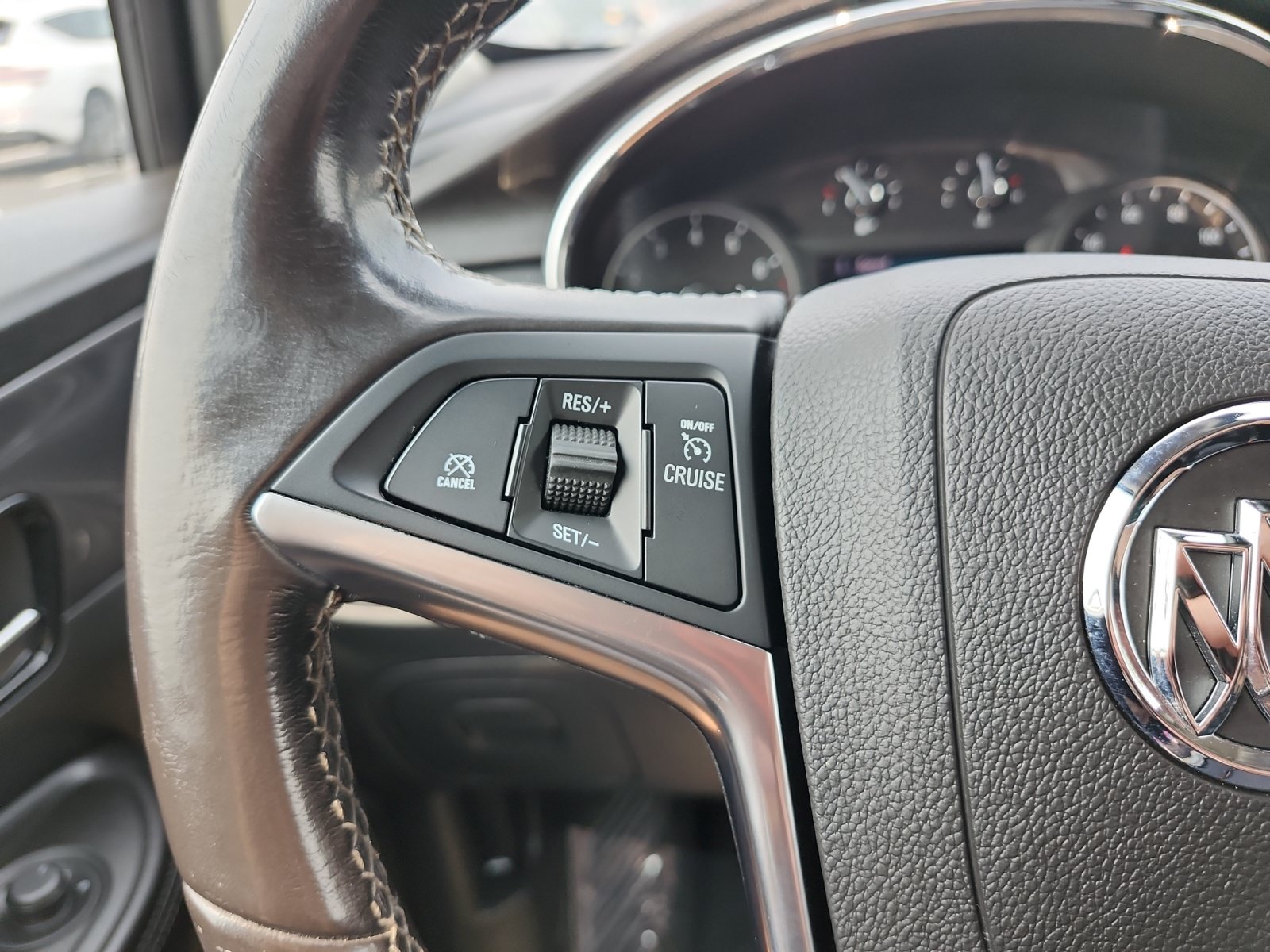 Used 2019 Buick Encore Sport Touring FWD image 25