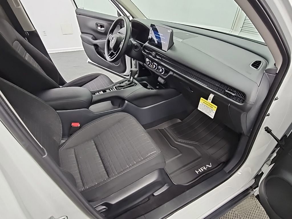New 2026 Honda HR-V LX image 34