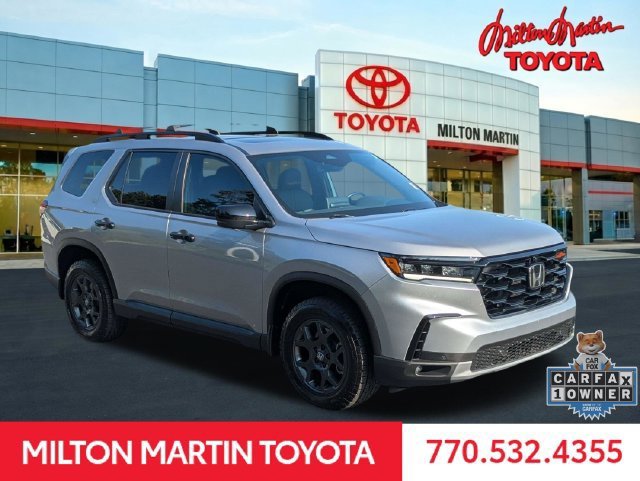 Used 2025 Honda Pilot TrailSport