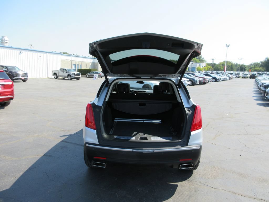 Used 2017 Cadillac XT5 Luxury w/ Driver Awareness Package AWD/4WD image 7