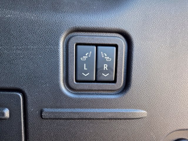 Used 2025 GMC Hummer EV 2X AWD/4WD image 21
