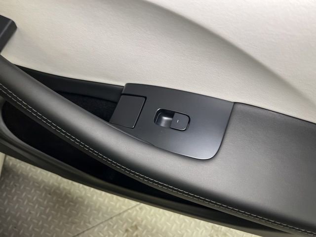 Used 2024 Tesla Model 3 Performance image 54