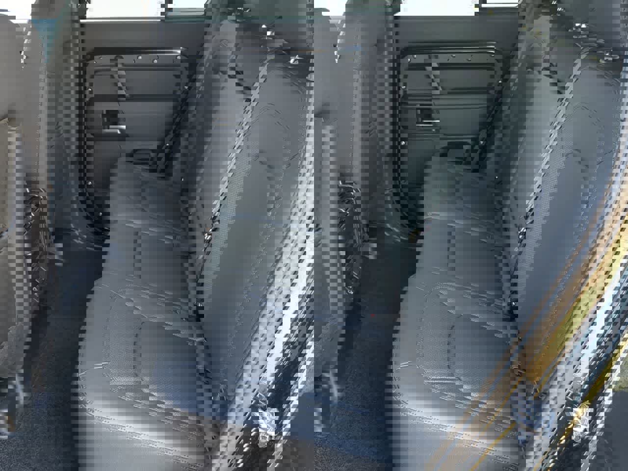 Used 2025 Land Rover Defender 110 S AWD/4WD image 20