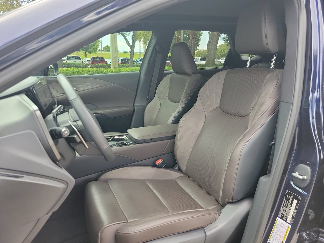 Used 2025 Lexus RX 350 FWD image 16