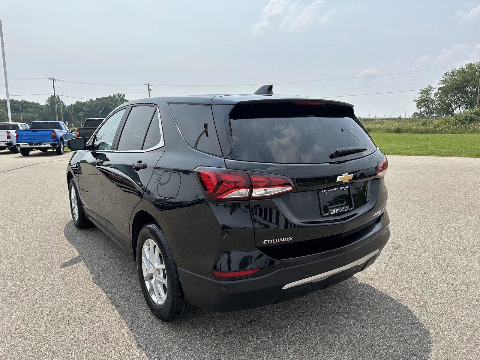 Used 2022 Chevrolet Equinox LT image 3