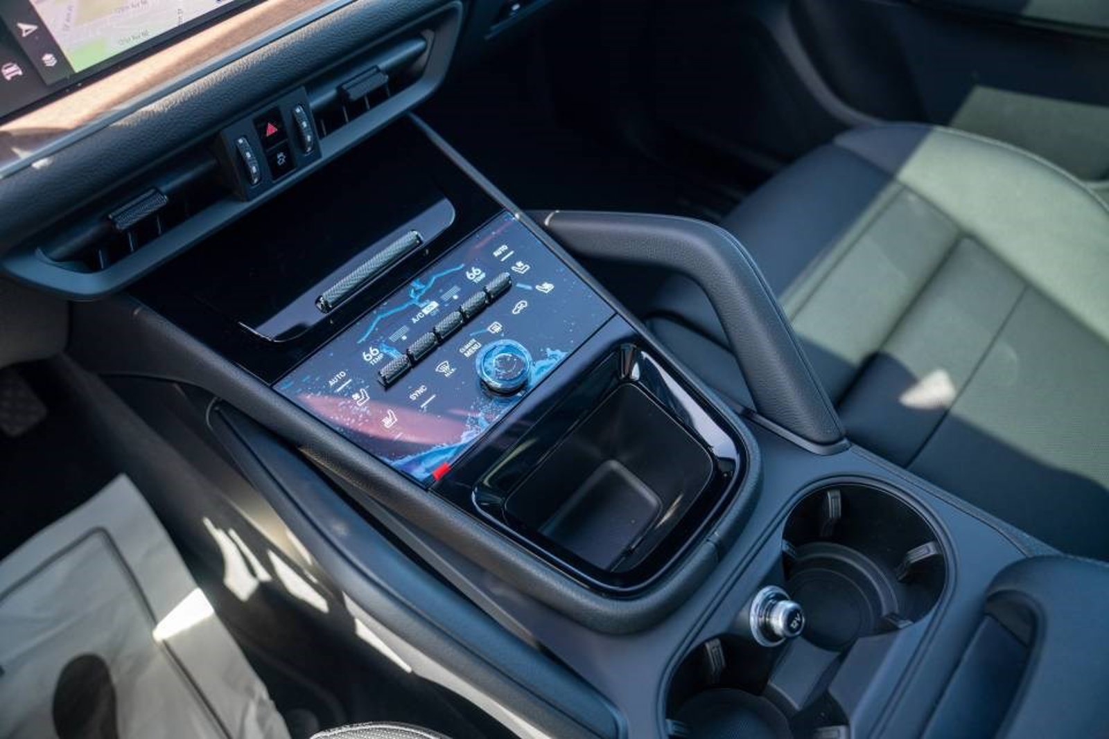 New 2026 Porsche Cayenne AWD/4WD image 19