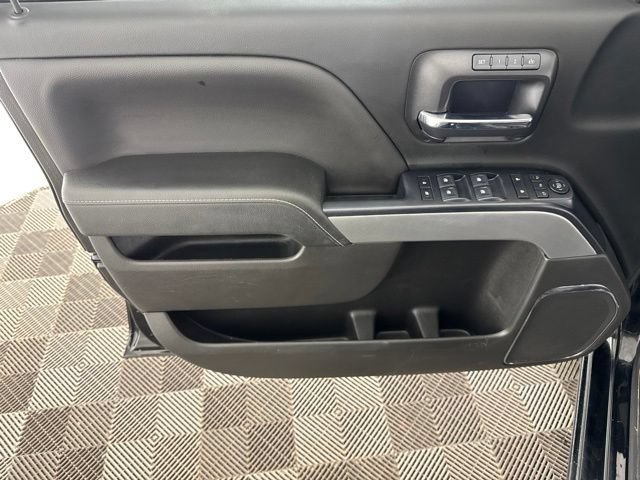 Used 2018 Chevrolet Silverado 1500 LTZ Z71 w/ Midnight Edition AWD/4WD image 21
