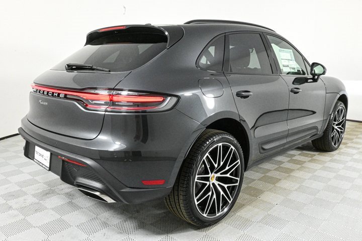 New 2025 Porsche Macan image 27