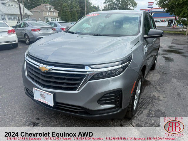 Used 2024 Chevrolet Equinox LS AWD/4WD image 3