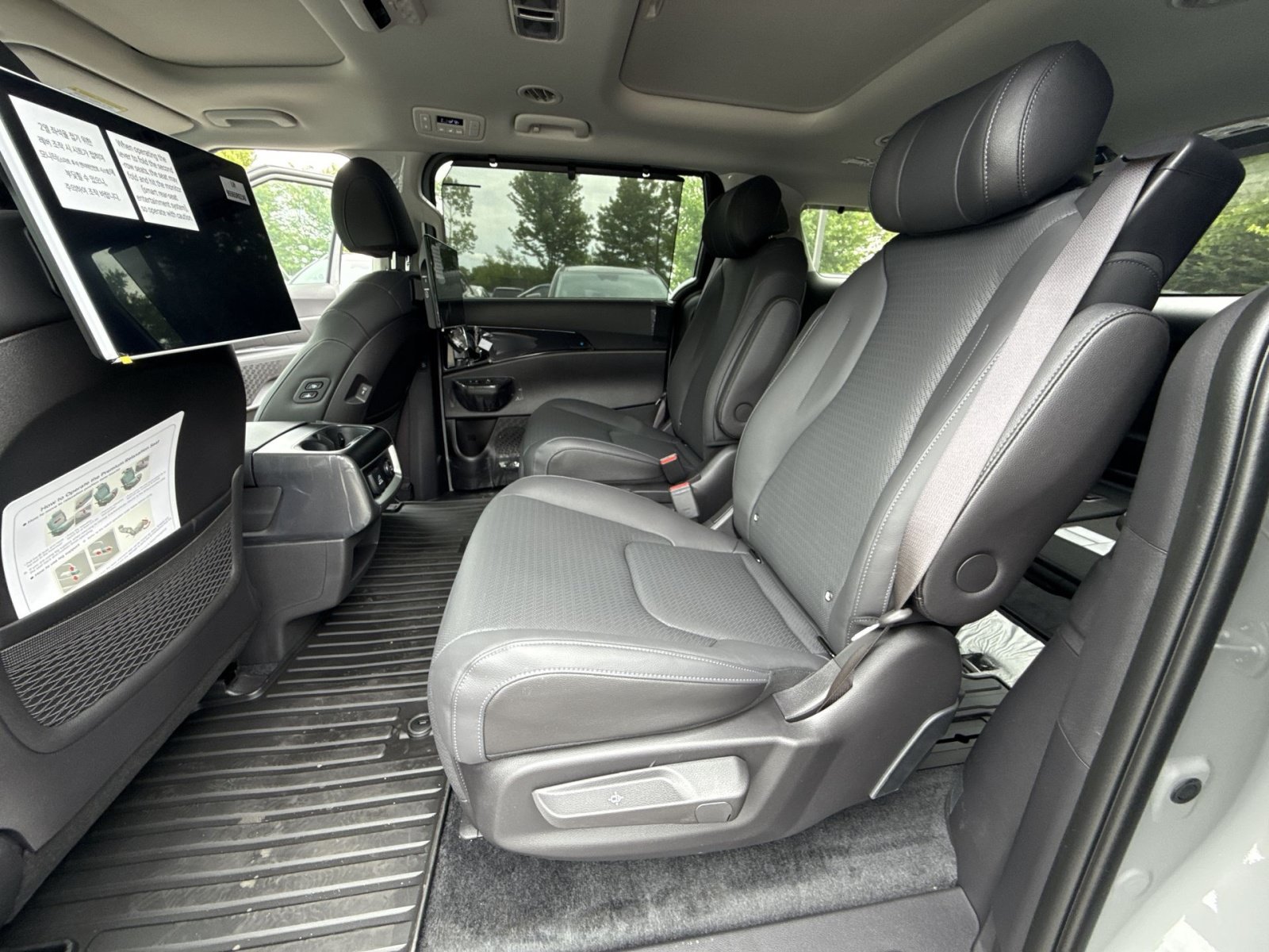 New 2026 Kia Carnival SX Prestige FWD image 44