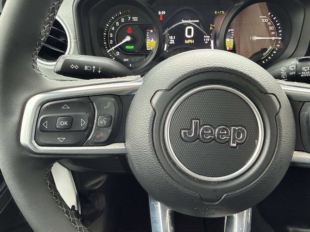 Used 2025 Jeep Wrangler Unlimited Sahara AWD/4WD image 16