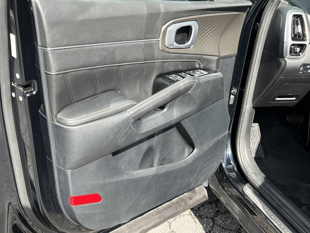 Used 2022 Kia Sorento SX image 8