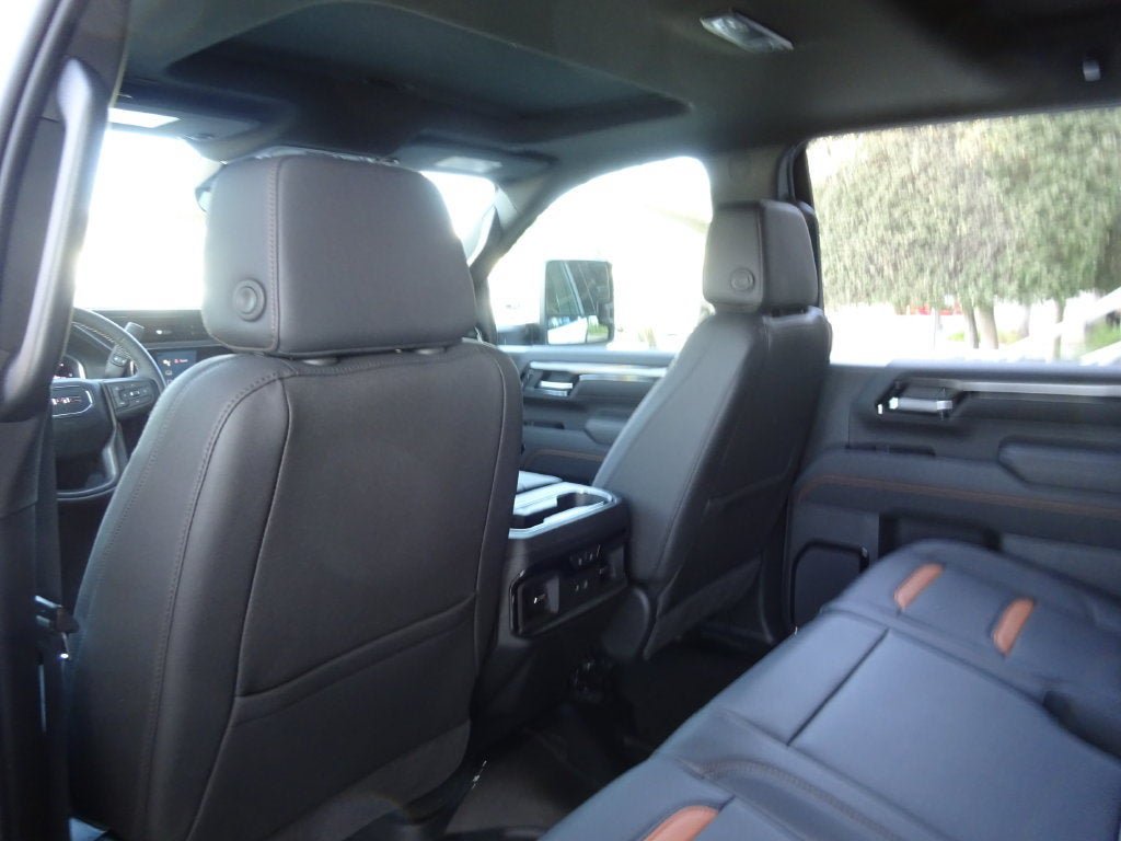 New 2026 GMC Sierra 2500 AT4 w/ AT4 Premium Plus Package AWD/4WD image 21