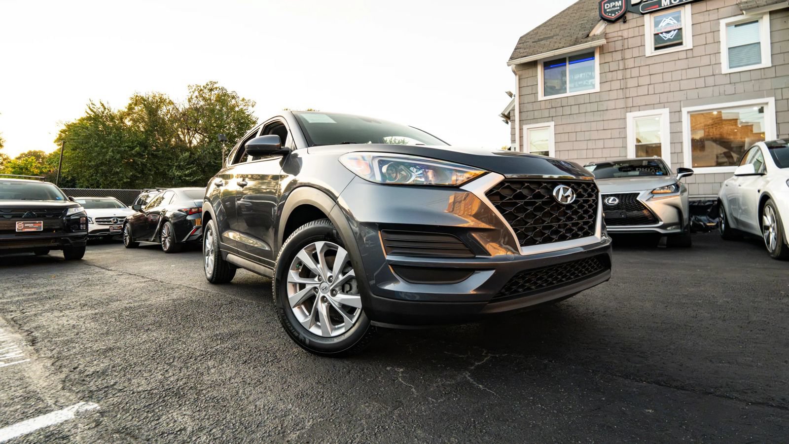 Used 2019 Hyundai Tucson SE w/ Cargo Package FWD image 1