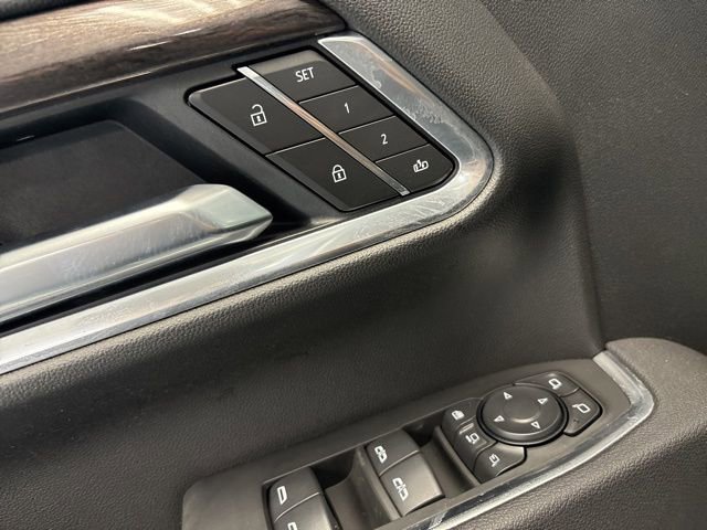 Used 2025 Chevrolet Silverado 3500 LTZ w/ LTZ Plus Package image 18