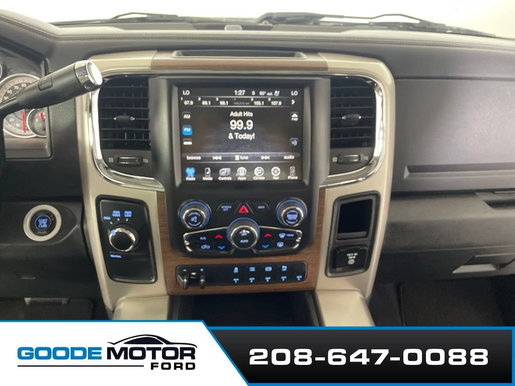 Used 2014 RAM 3500 Laramie w/ Convenience Group AWD/4WD image 16