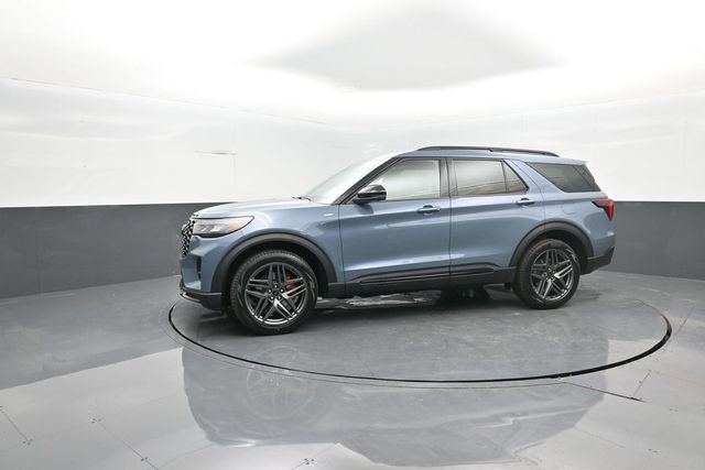 New 2026 Ford Explorer ST-Line w/ ST-Line Street Pack image 4