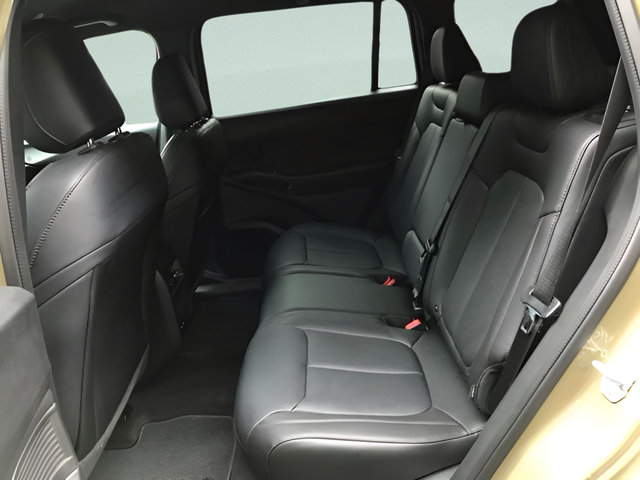 Used 2026 Jeep Cherokee Limited AWD/4WD image 9