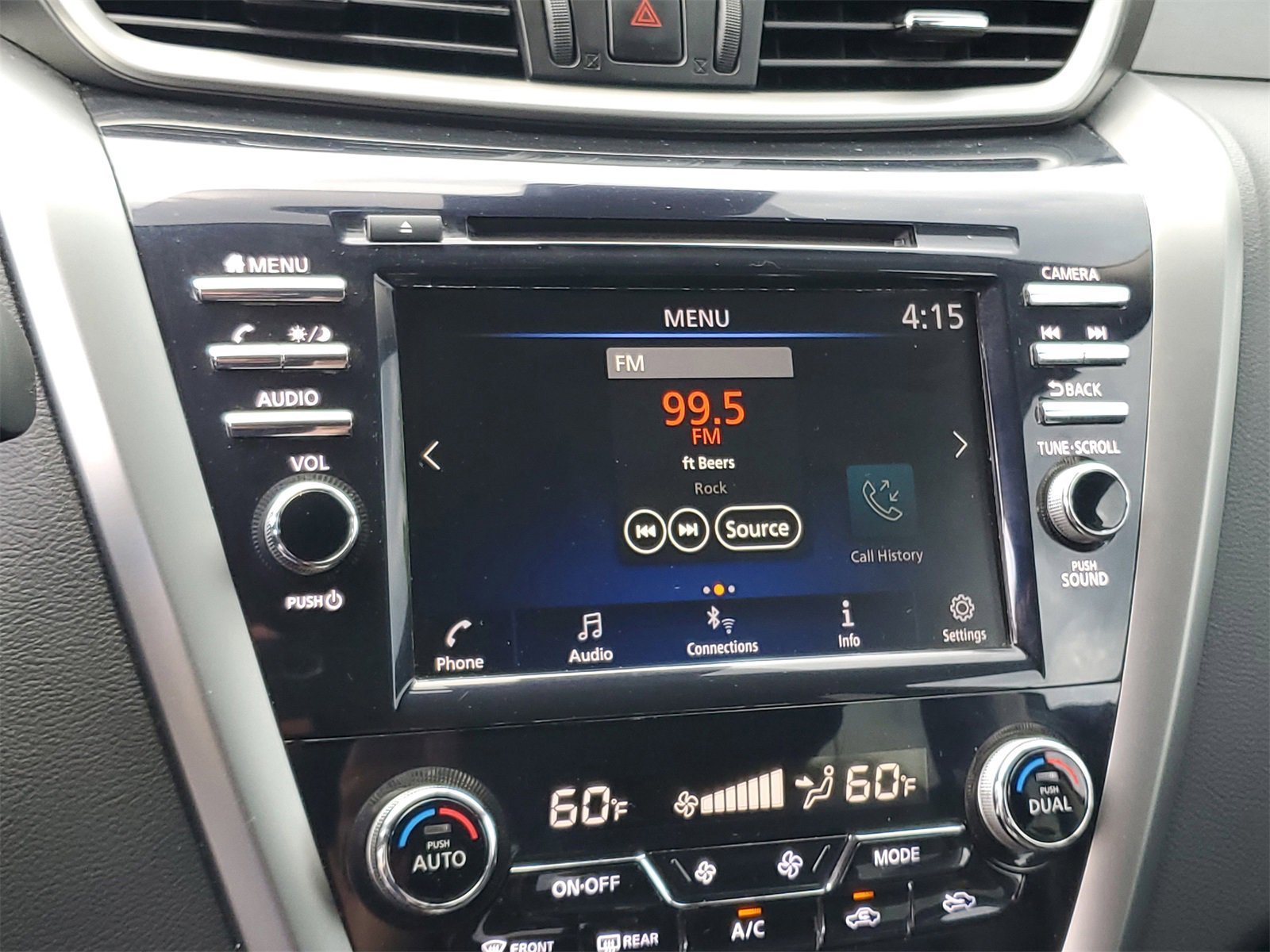 Used 2023 Nissan Murano SV image 16