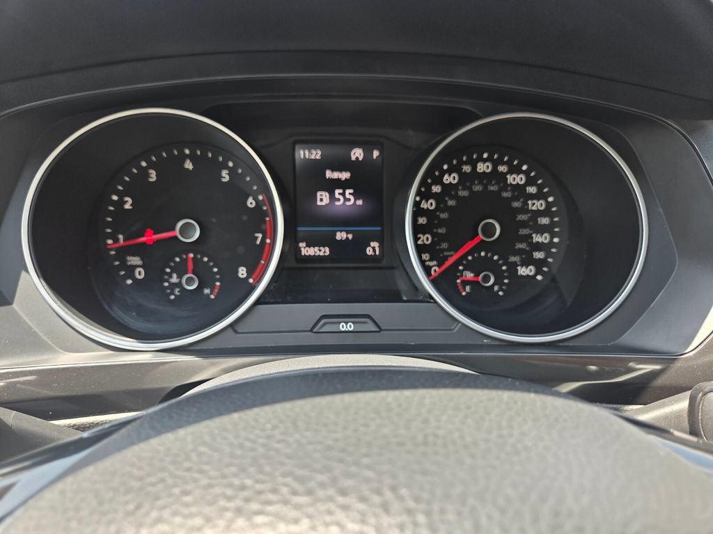 Used 2019 Volkswagen Tiguan SE w/ Panoramic Sunroof Package FWD image 14