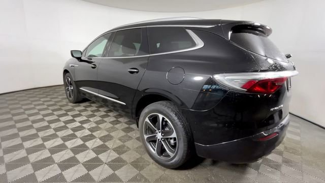 Used 2022 Buick Enclave Essence w/ Sport Touring Edition FWD image 7