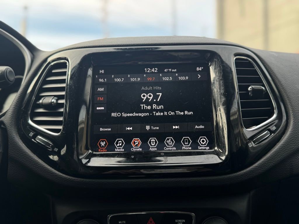 Used 2019 Jeep Compass Limited w/ Safety & Security Group image 14