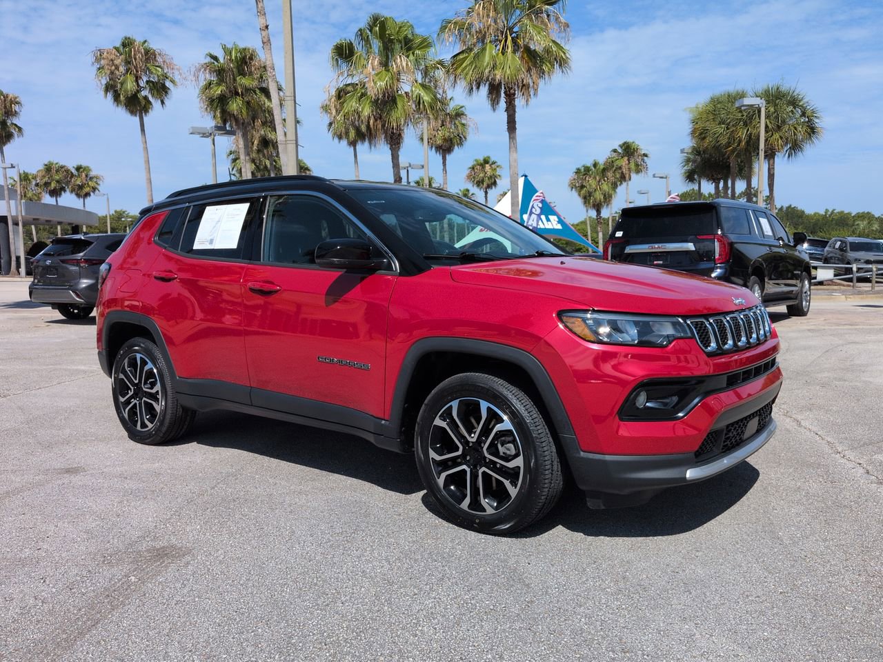 Used 2023 Jeep Compass Limited AWD/4WD image 2