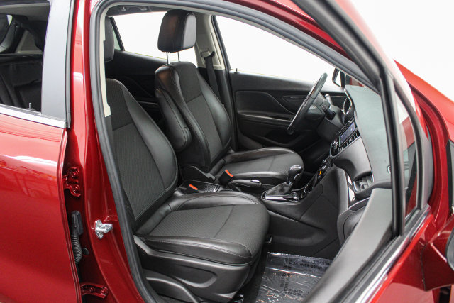 Certified 2022 Buick Encore Preferred w/ Safety Package II AWD/4WD image 18