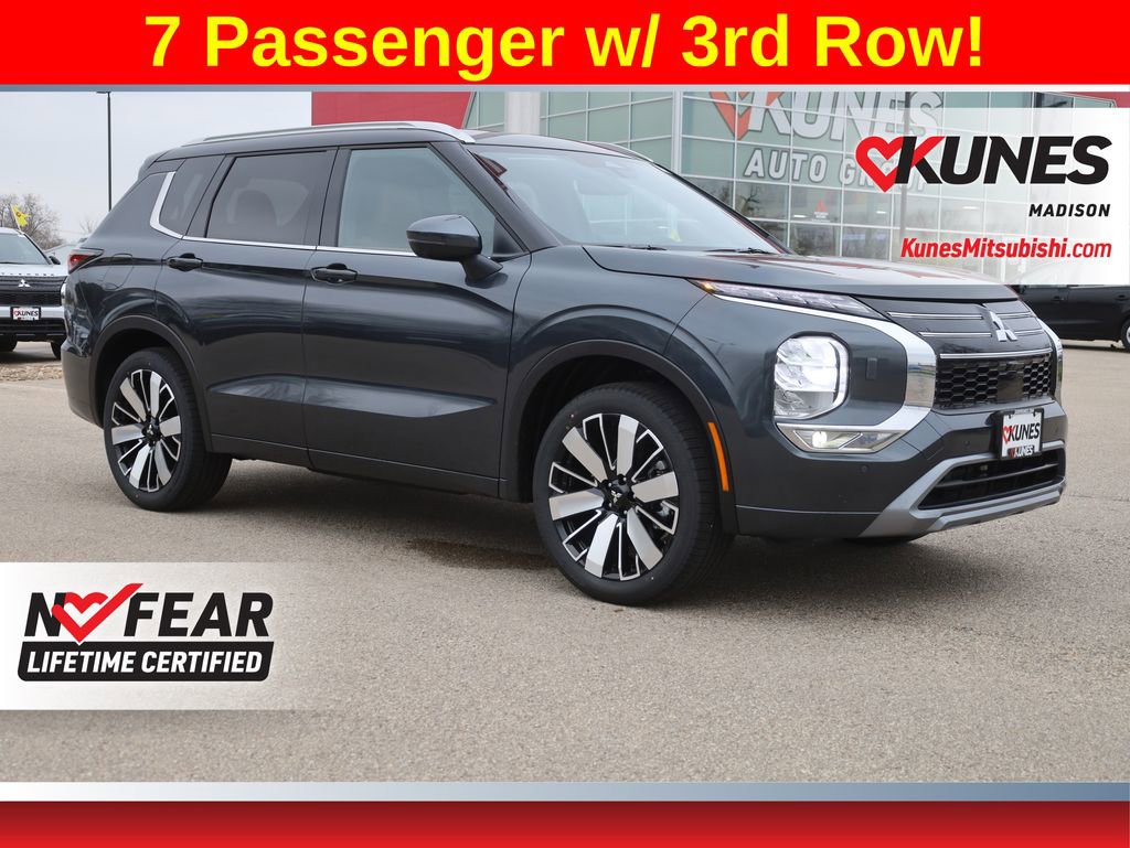 New 2025 Mitsubishi Outlander SEL image 1