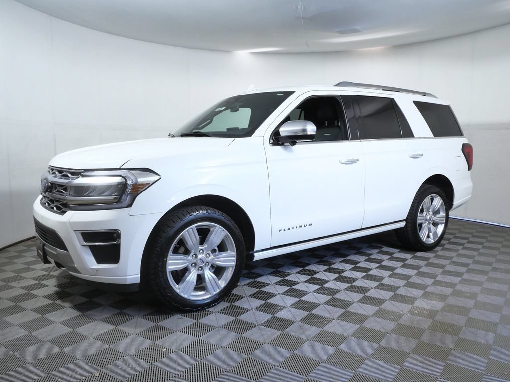 Used 2023 Ford Expedition Platinum AWD/4WD image 3